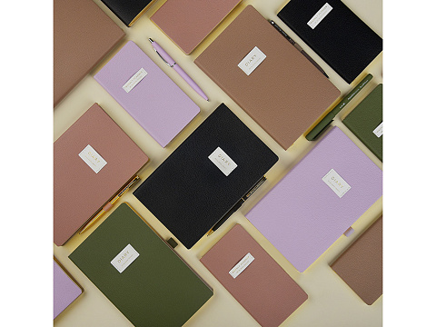 Еженедельник недатированный А6 Total beige с нашивкой, бежевый - рис 7.