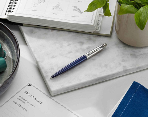 Ручка шариковая Parker Jotter Royal Blue CT - рис 5.