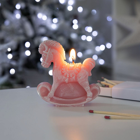 Свеча фигурная «Лошадка-качалка», розовая - рис 6.