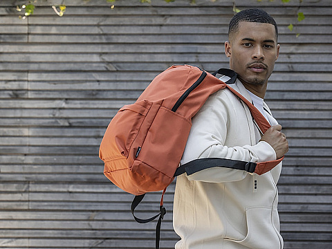 Байрон рюкзак для 14-дюймового ноутбука объемом 16 л, изготовленный из переработанных материалов по стандарту GRS, кирпичный - рис 7.