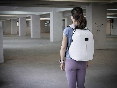 Рюкзак с защитой от краж Phantom Mini, белый - рис 6.