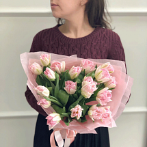 Букет бело-розовых тюльпанов (19штук)