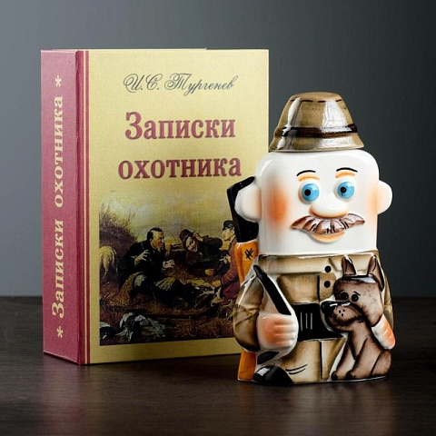 Штоф фарфоровый "Охотник" (в книге)